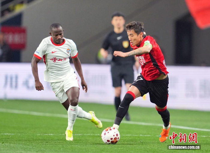 kaiyun·(中国)官方网站-2026赛季中超联赛：成都蓉城队胜青岛海牛队|四川成都|中新社|拜合拉木·阿卜杜外力|韦世豪|安源_新浪体育_新浪新闻